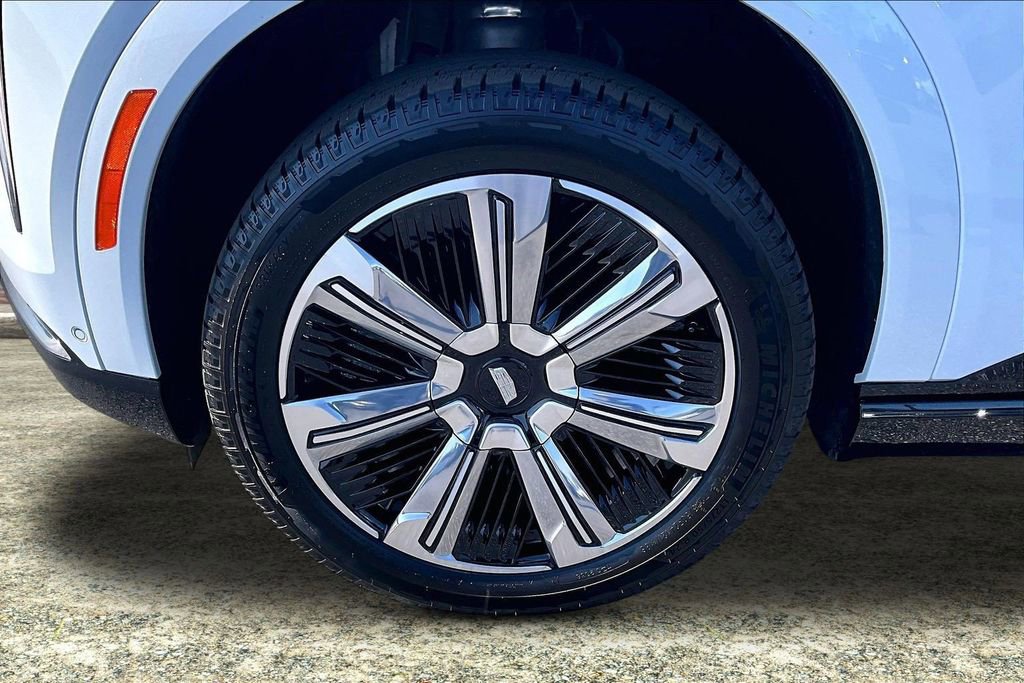 Certified 2026 Cadillac Escalade IQL Luxury image 35