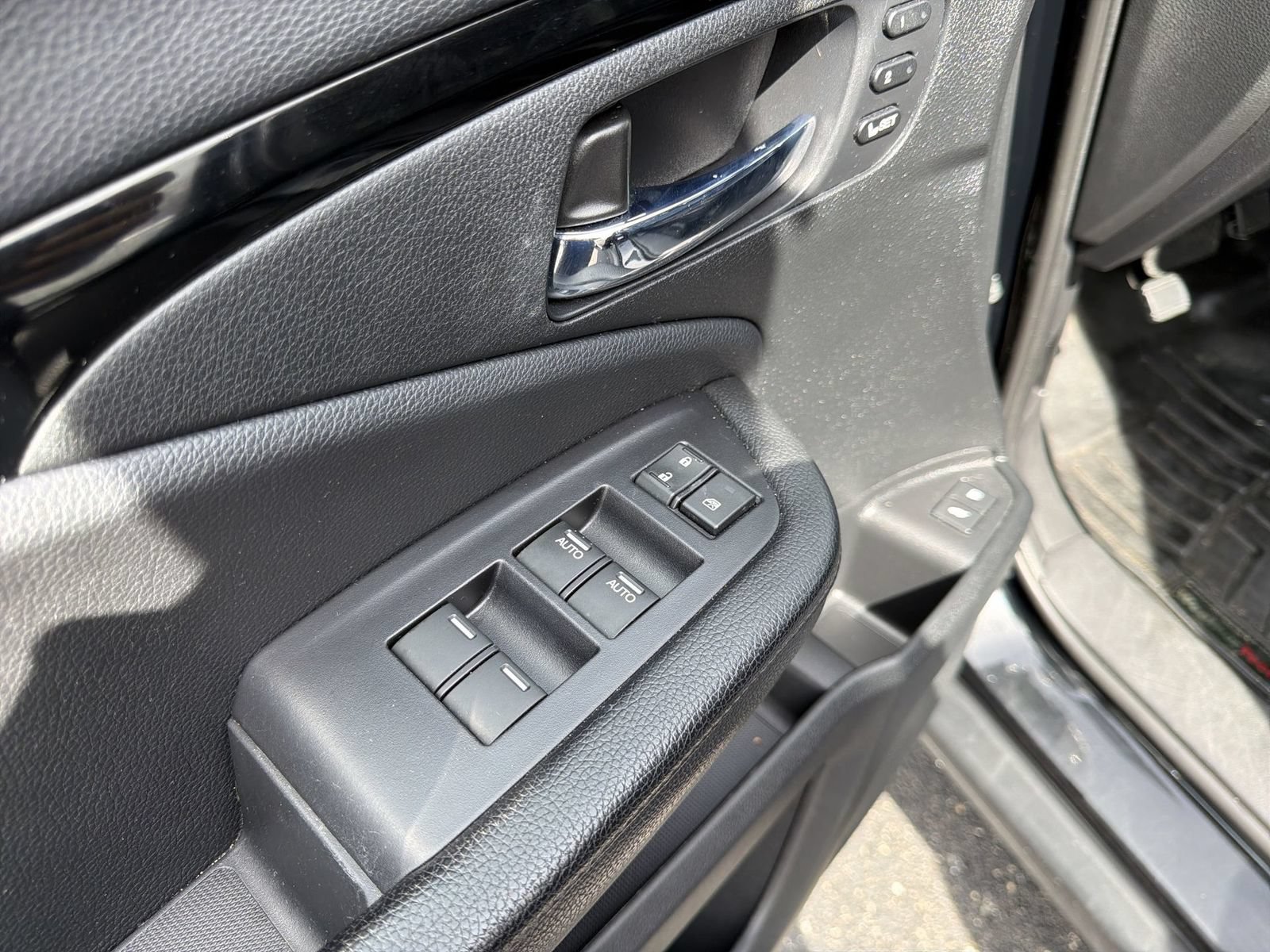 Used 2019 Honda Pilot Elite image 14
