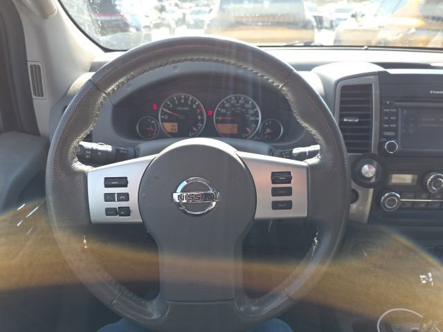 Used 2015 Nissan Frontier SL w/ Moonroof Package AWD/4WD image 3