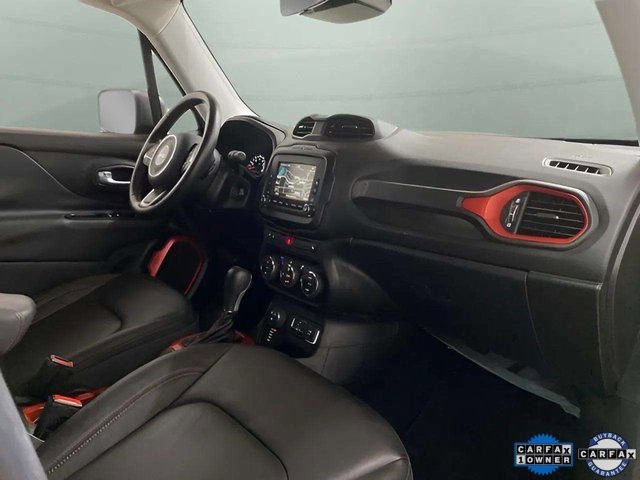 Used 2015 Jeep Renegade Trailhawk w/ Premium Leather Group image 23