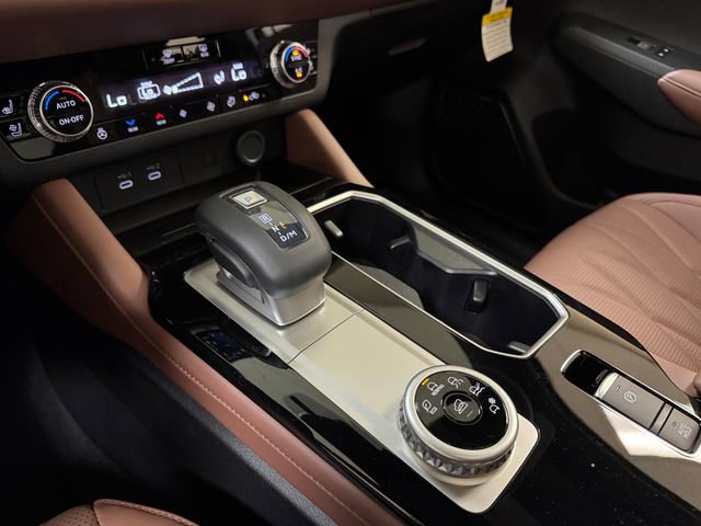 New 2026 Mitsubishi Outlander SEL FWD image 20
