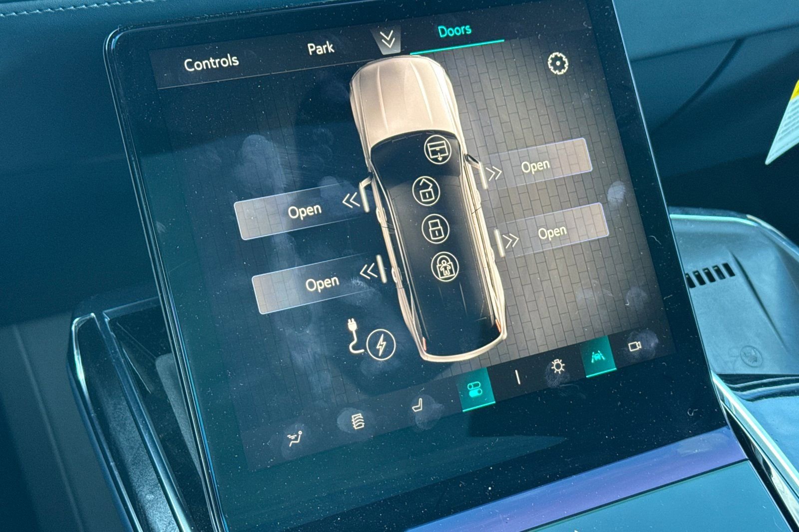 Used 2025 Cadillac Escalade IQ Sport 2 image 28