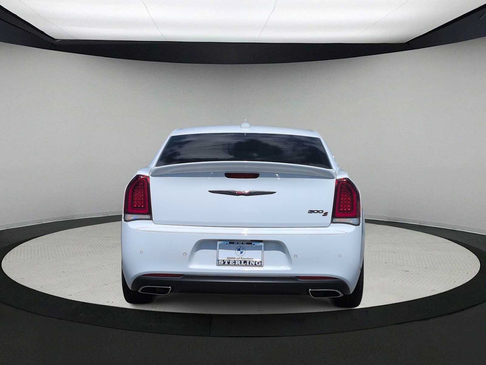 Used 2021 Chrysler 300 S w/ S Model Appearance Package RWD image 7