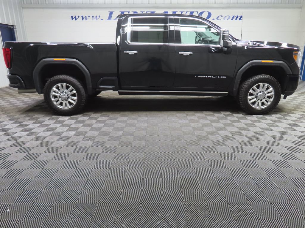 Used 2023 GMC Sierra 2500 Denali w/ Denali Black Diamond Edition AWD/4WD video 2