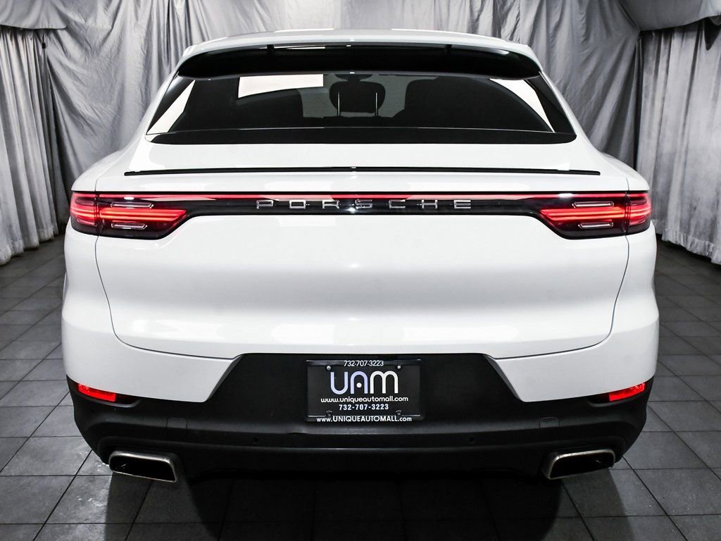 Used 2022 Porsche Cayenne Coupe image 5