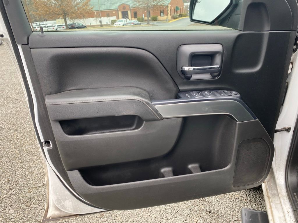 Used 2018 Chevrolet Silverado 1500 LT w/ All Star Edition image 9