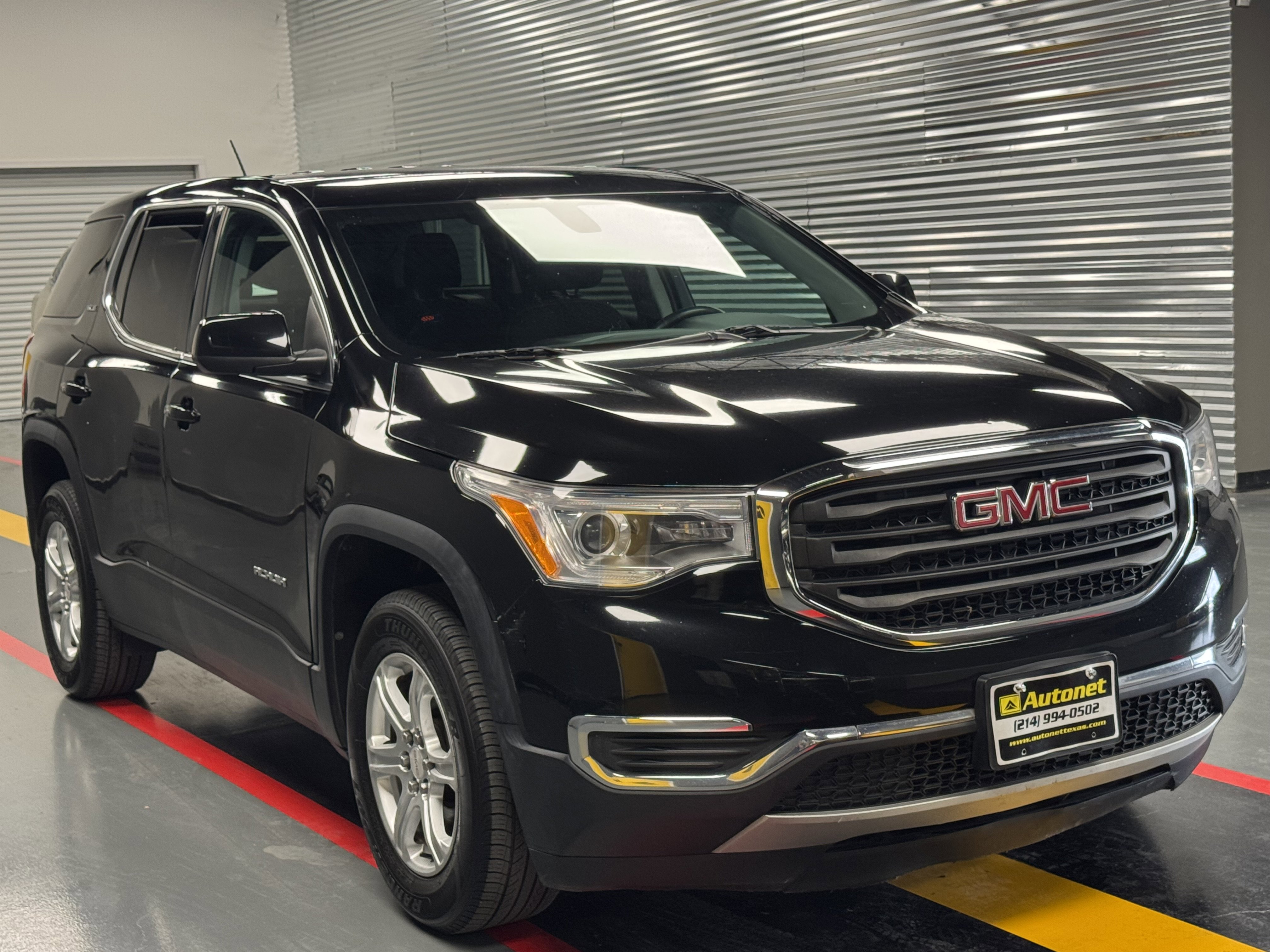 Used 2017 GMC Acadia SLE w/ LPO, Floor Liner Package image 7