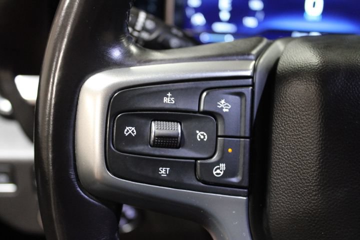 Used 2022 Chevrolet Silverado 1500 LT AWD/4WD image 35
