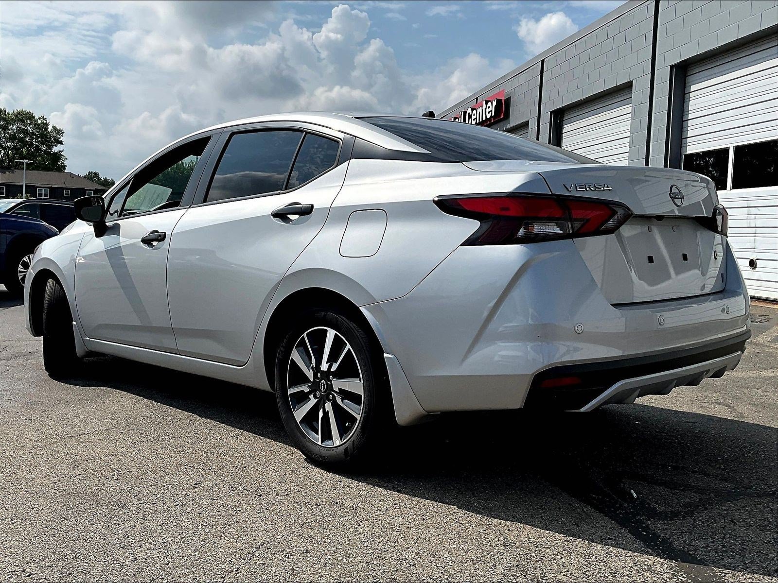 Used 2025 Nissan Versa S w/ S Plus Package FWD image 3
