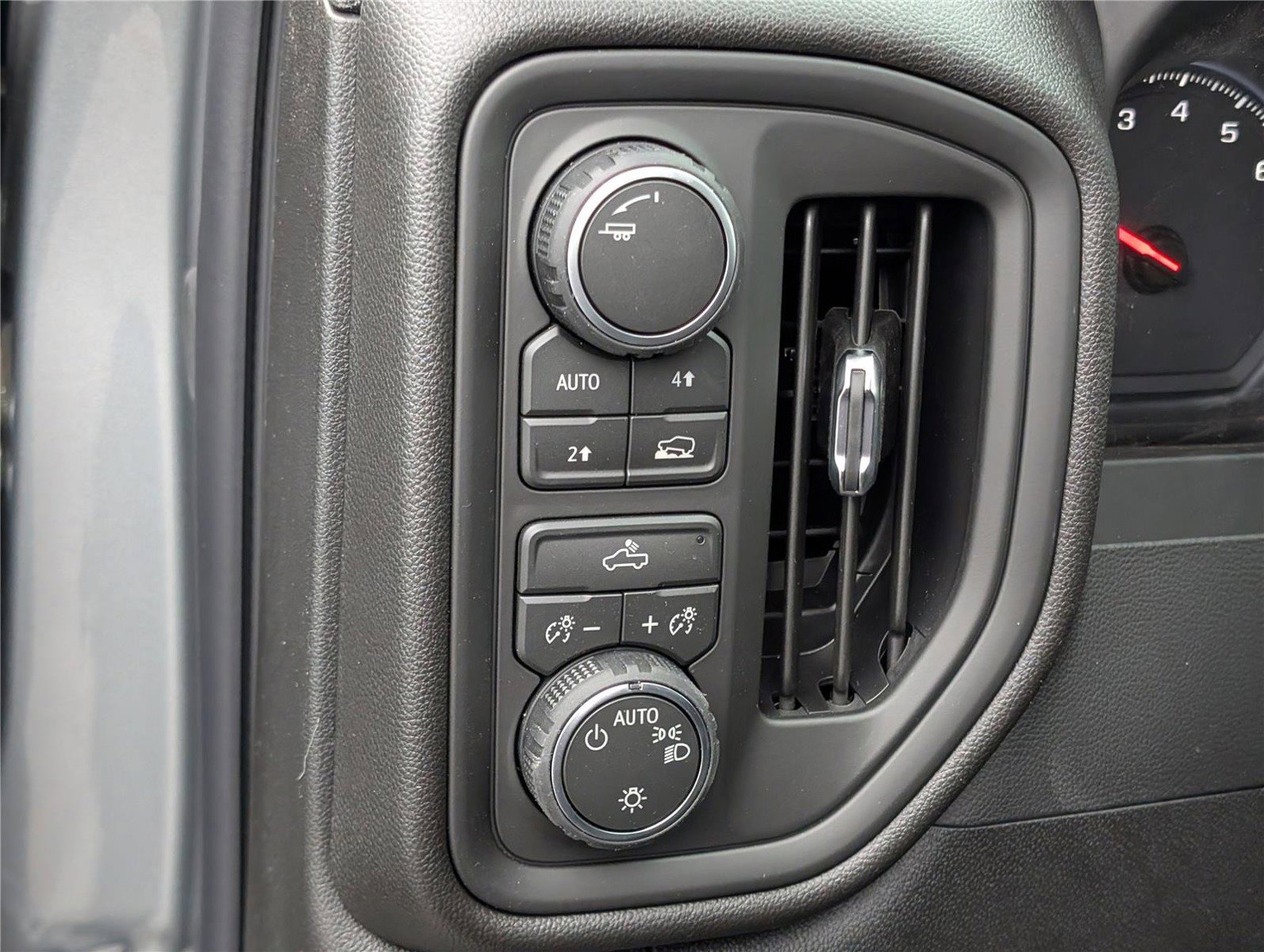 New 2026 Chevrolet Silverado 1500 Custom w/ Turbomax Blackout Package image 17