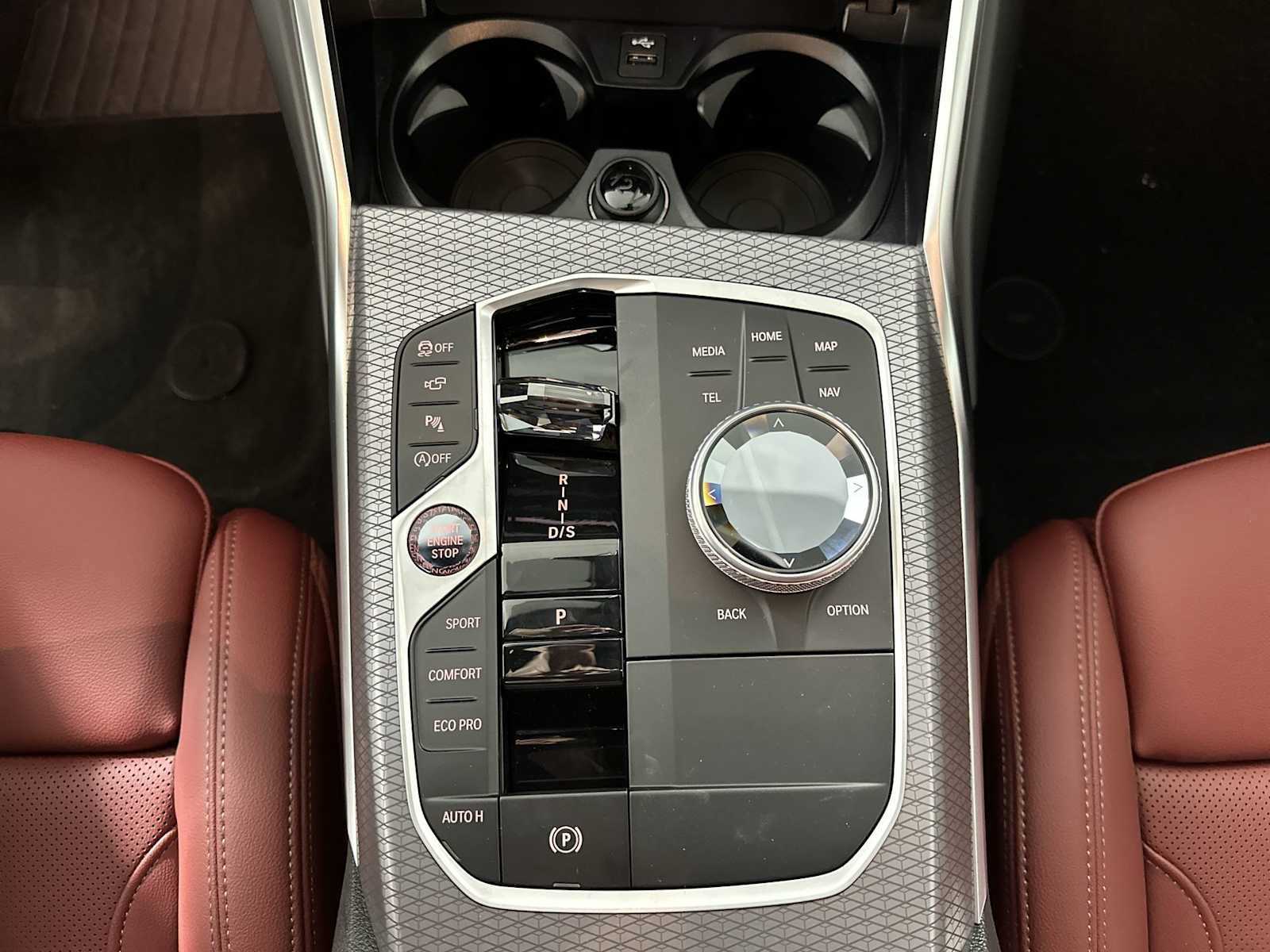 New 2026 BMW 330i xDrive Sedan w/ Convenience Package image 17