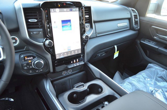 New 2026 RAM 1500 4x4 Crew Cab image 21