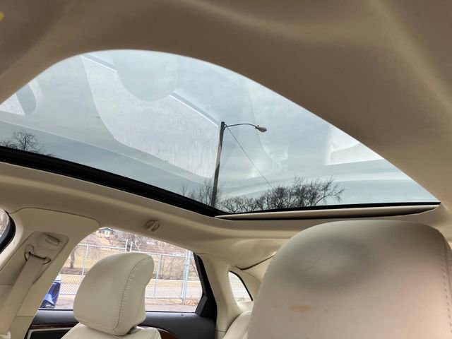 Used 2014 Lincoln MKZ image 10