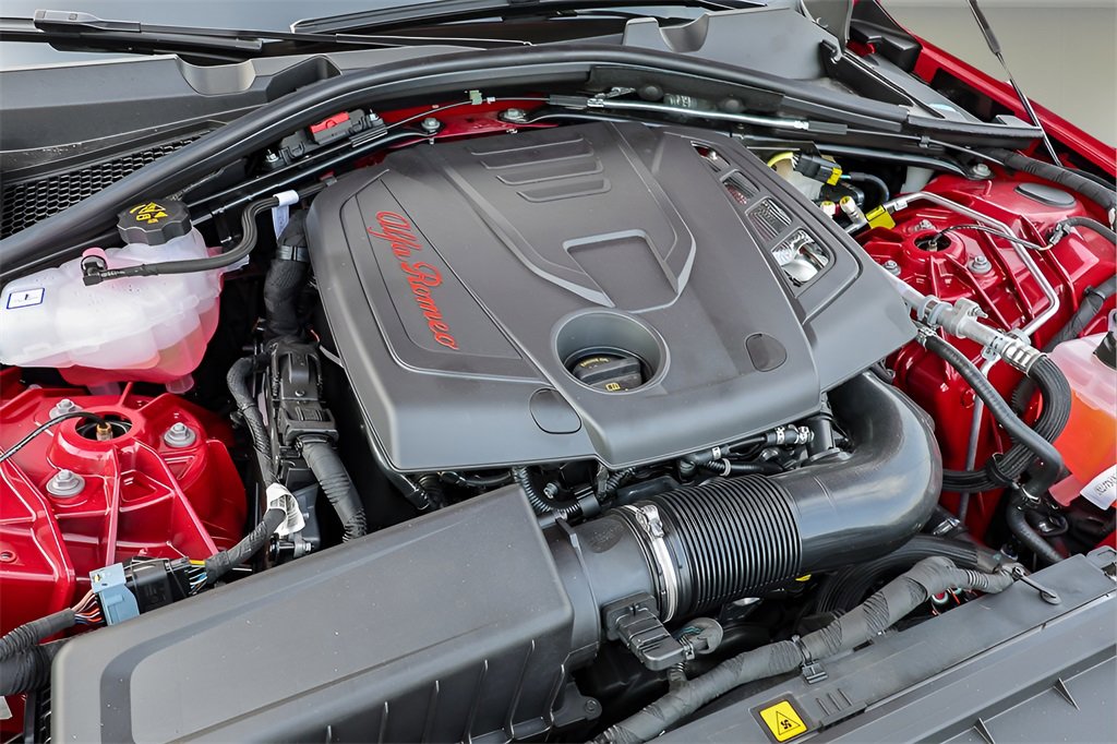 New 2025 Alfa Romeo Giulia Intensa w/ Driving Assist Package image 27