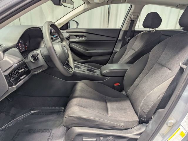 Used 2023 Honda Accord EX image 10