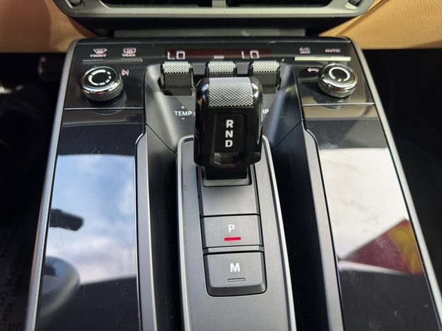 Used 2021 Porsche 911 Carrera RWD image 25