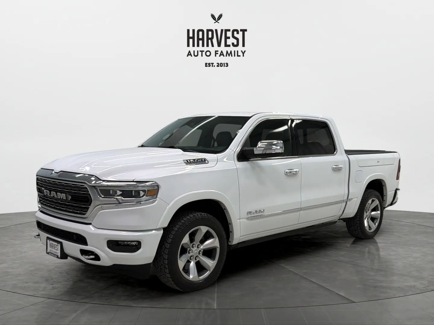 Used 2021 RAM 1500 Limited w/ Body Color Bumper Group AWD/4WD image 1