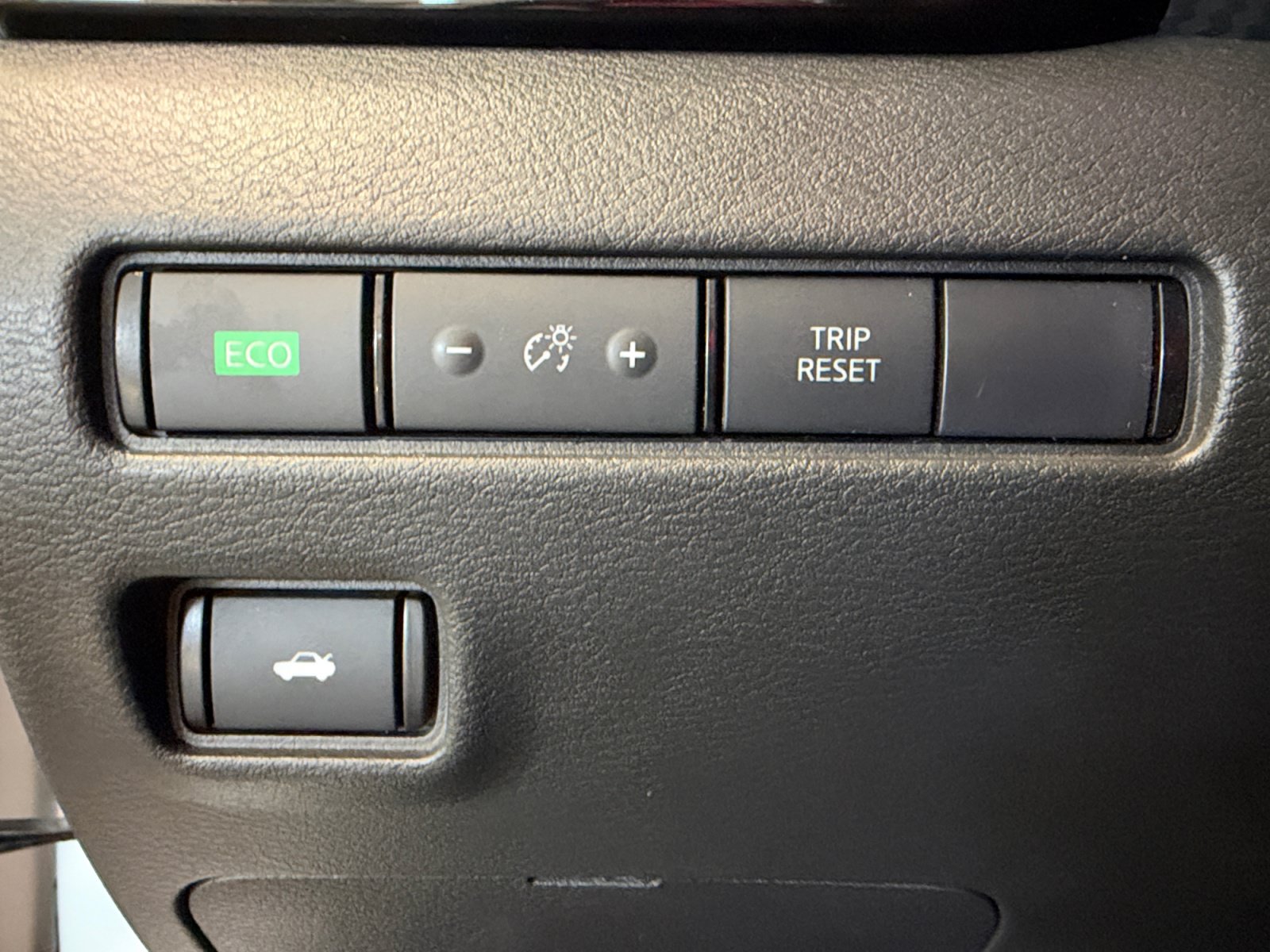 Used 2024 Nissan Sentra SV w/ Trunk Package FWD image 25