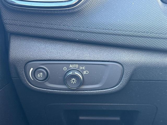 Certified 2024 Chevrolet TrailBlazer LT w/ LT Cold Weather Package image 17