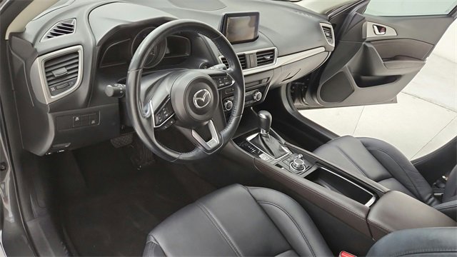 Used 2018 MAZDA MAZDA3 Touring image 17
