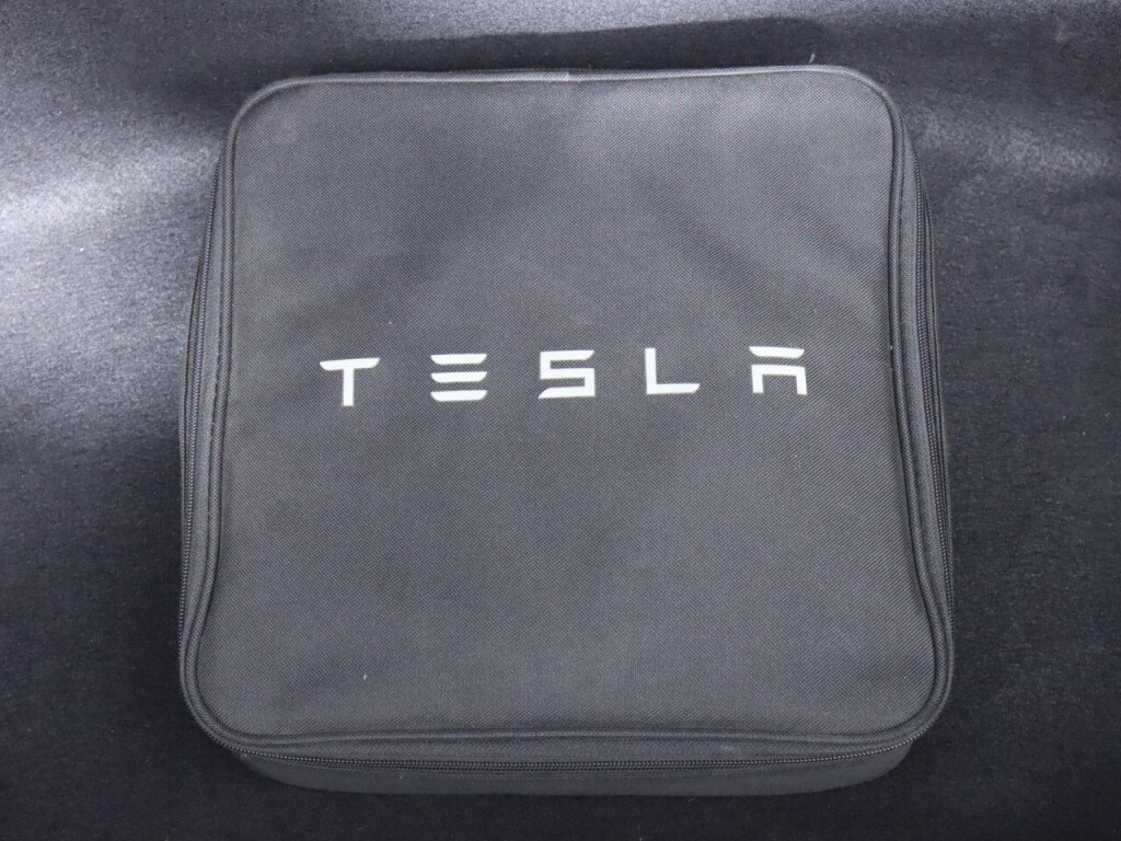 Used 2018 Tesla Model 3 Long Range image 35