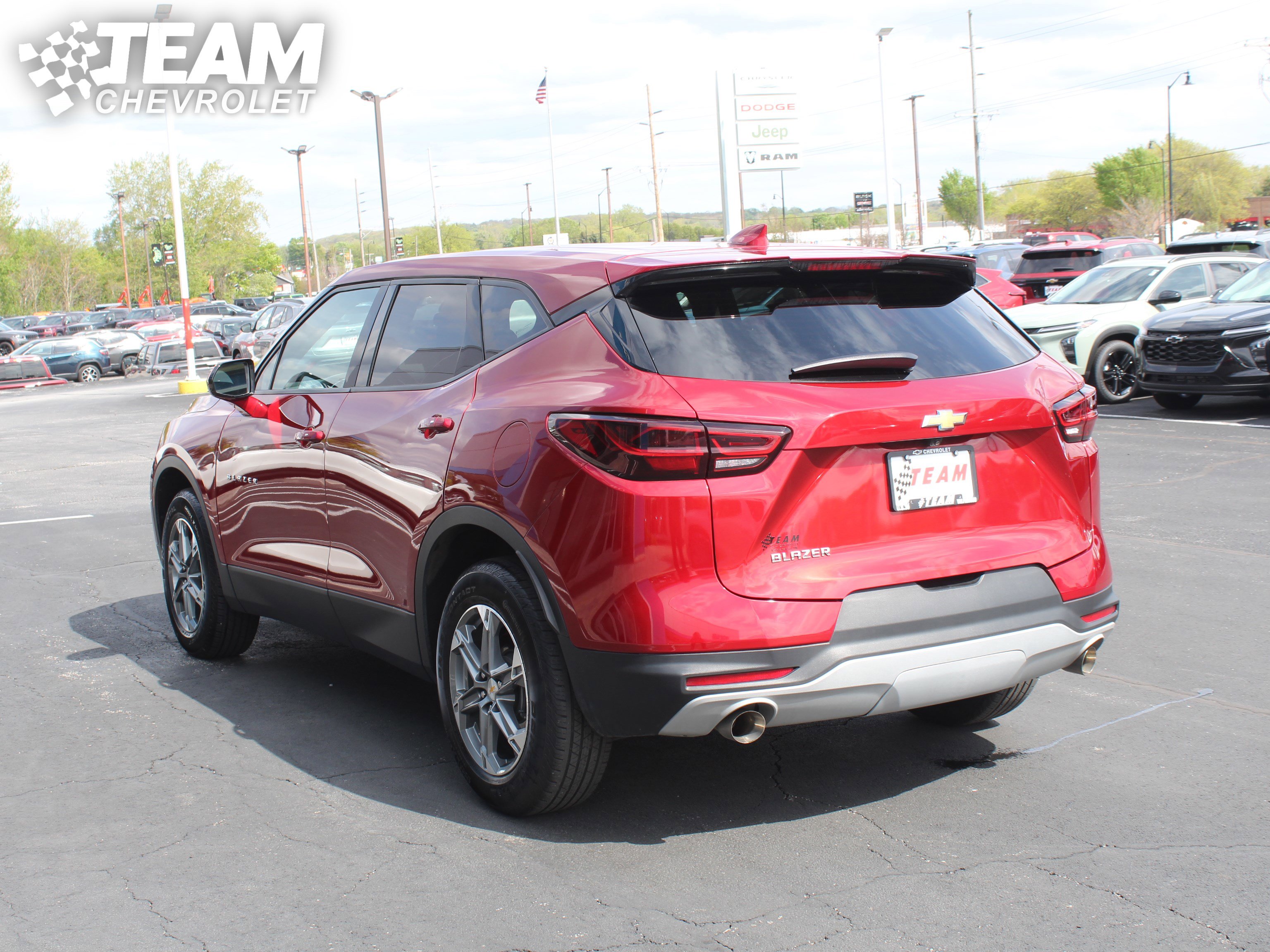 Used 2023 Chevrolet Blazer LT w/ Driver Confidence Package FWD image 6