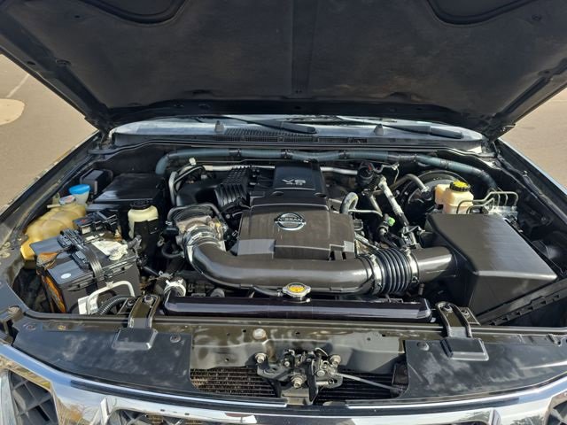 Used 2011 Nissan Pathfinder SV image 23