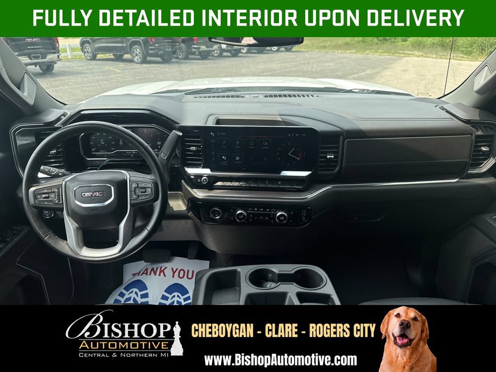 Used 2024 GMC Sierra 1500 SLT AWD/4WD image 3