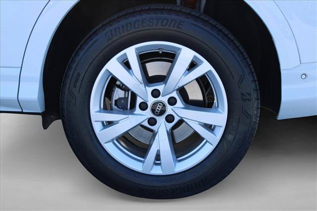 Certified 2025 Audi Q5 Premium w/ Convenience Package AWD/4WD image 14