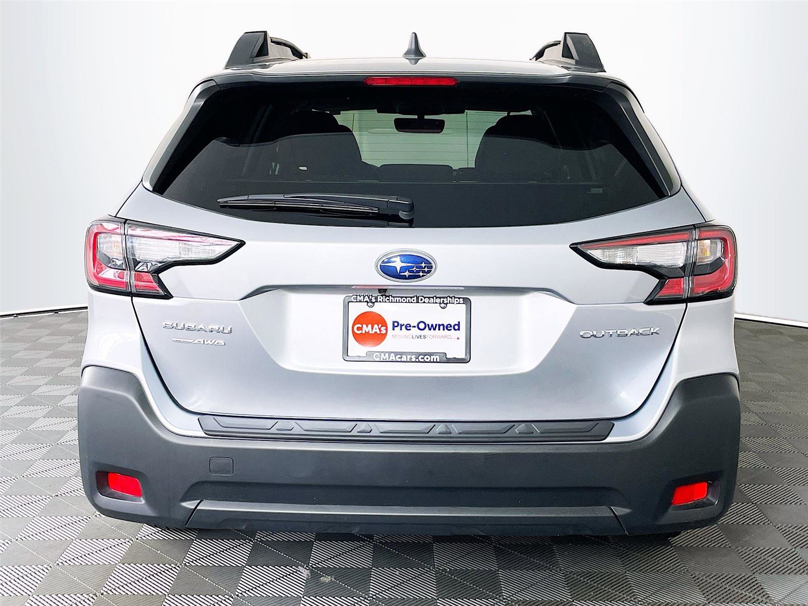 Used 2025 Subaru Outback Premium AWD/4WD image 7
