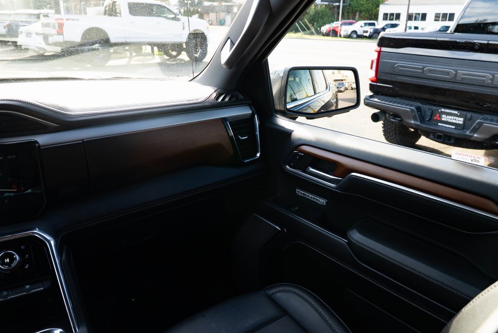 Used 2023 GMC Sierra 1500 Denali w/ Denali Reserve Package image 10