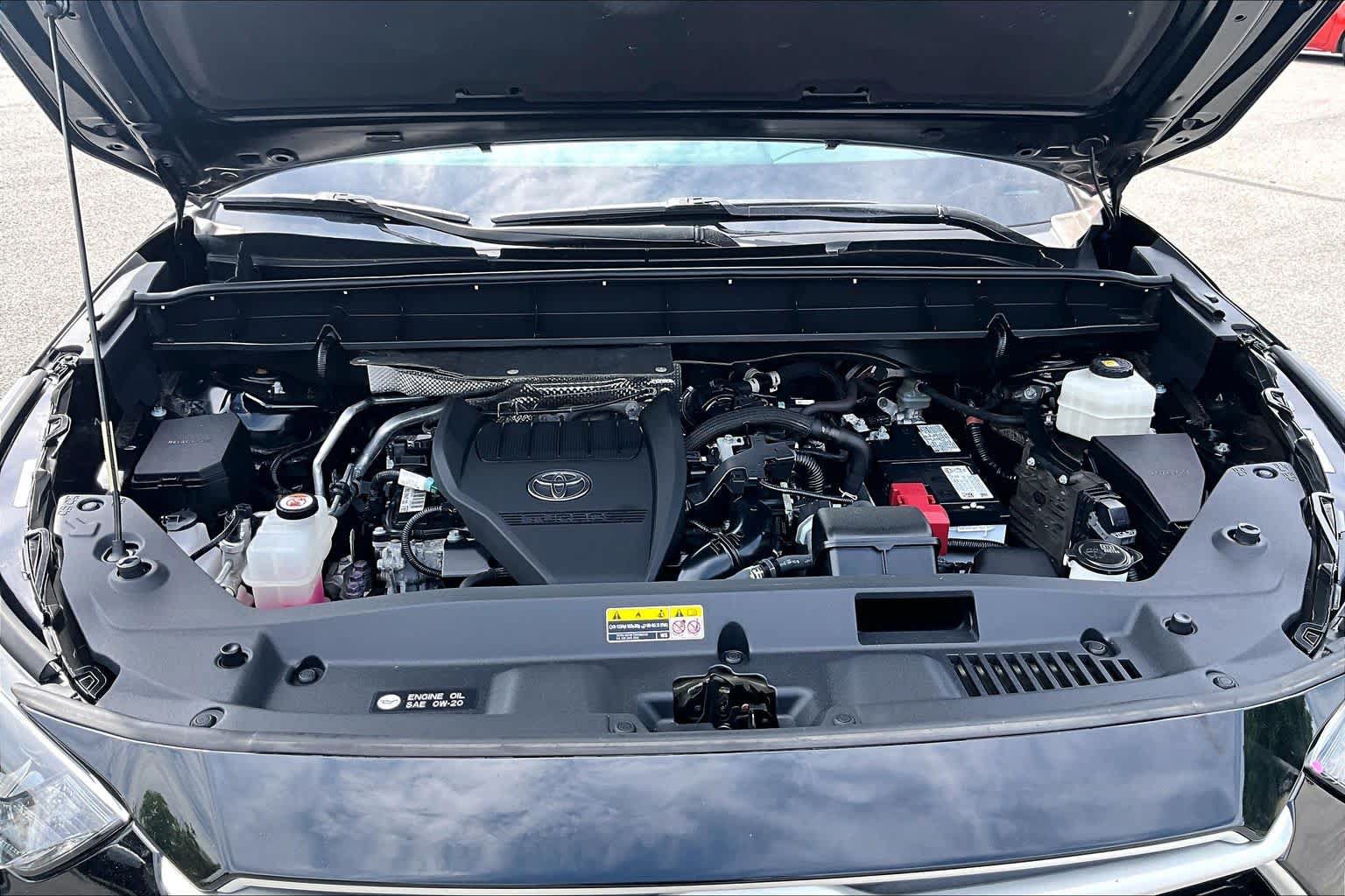 Used 2023 Toyota Highlander XLE AWD/4WD image 32