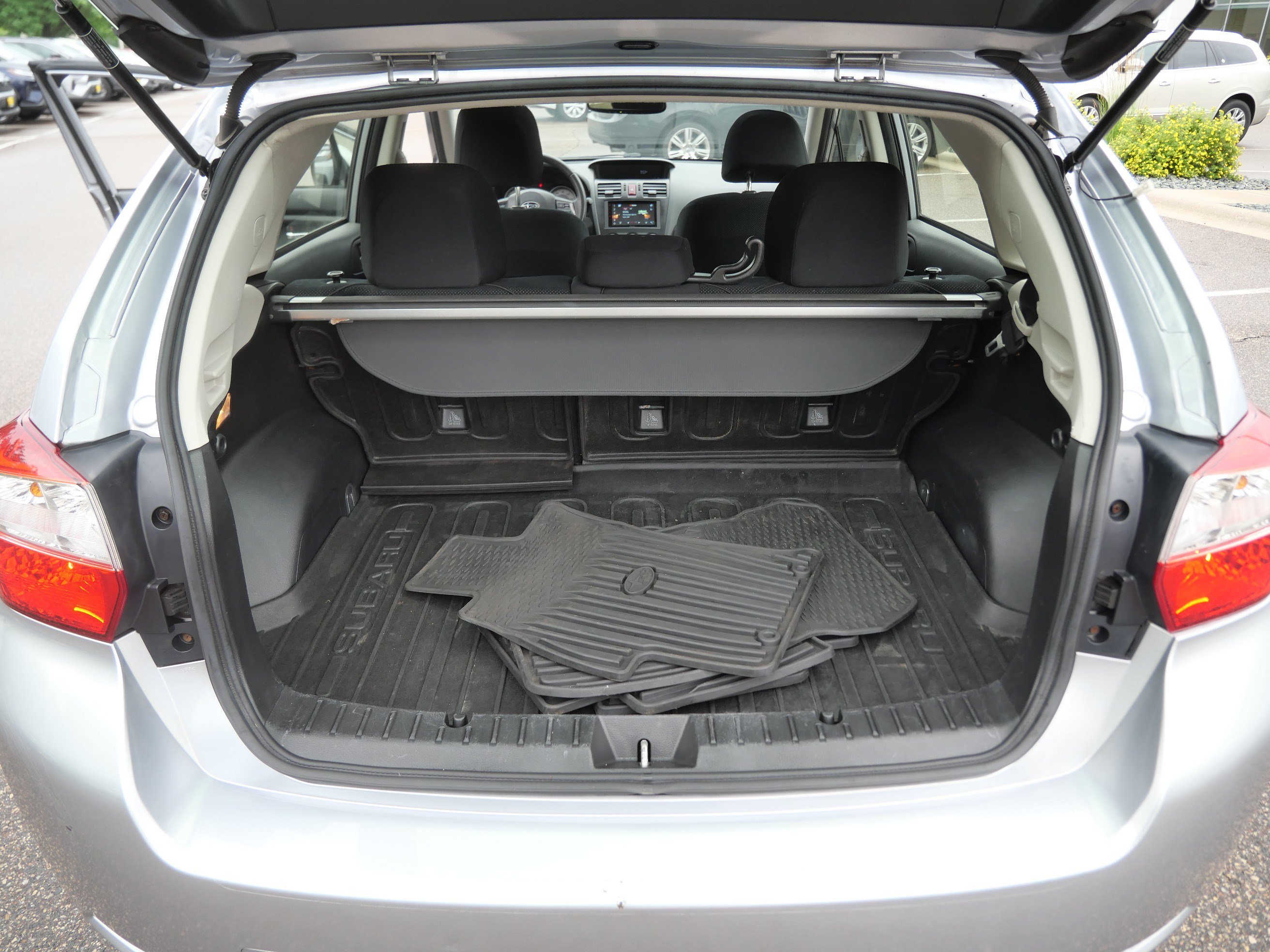 Used 2013 Subaru Impreza 2.0i Premium w/ Alloy Wheel Pkg + Moonroof AWD/4WD image 18