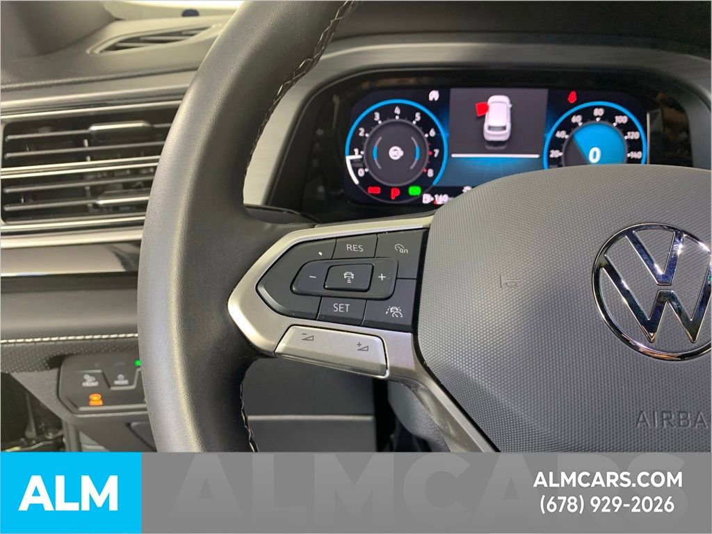 Used 2025 Volkswagen Atlas Cross Sport SE image 24