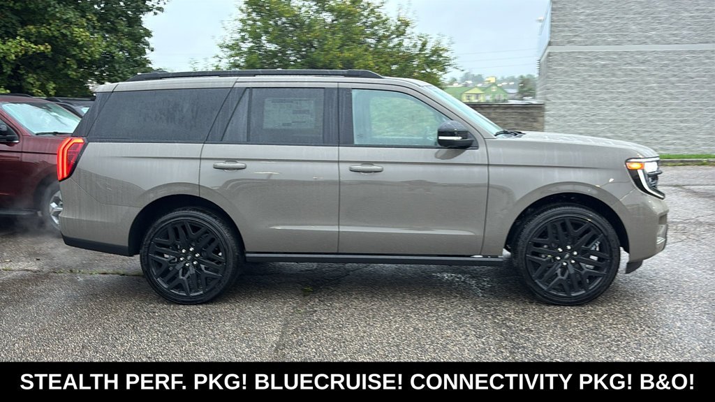 New 2027 Ford Expedition Platinum w/ Stealth Performance Package AWD/4WD image 26