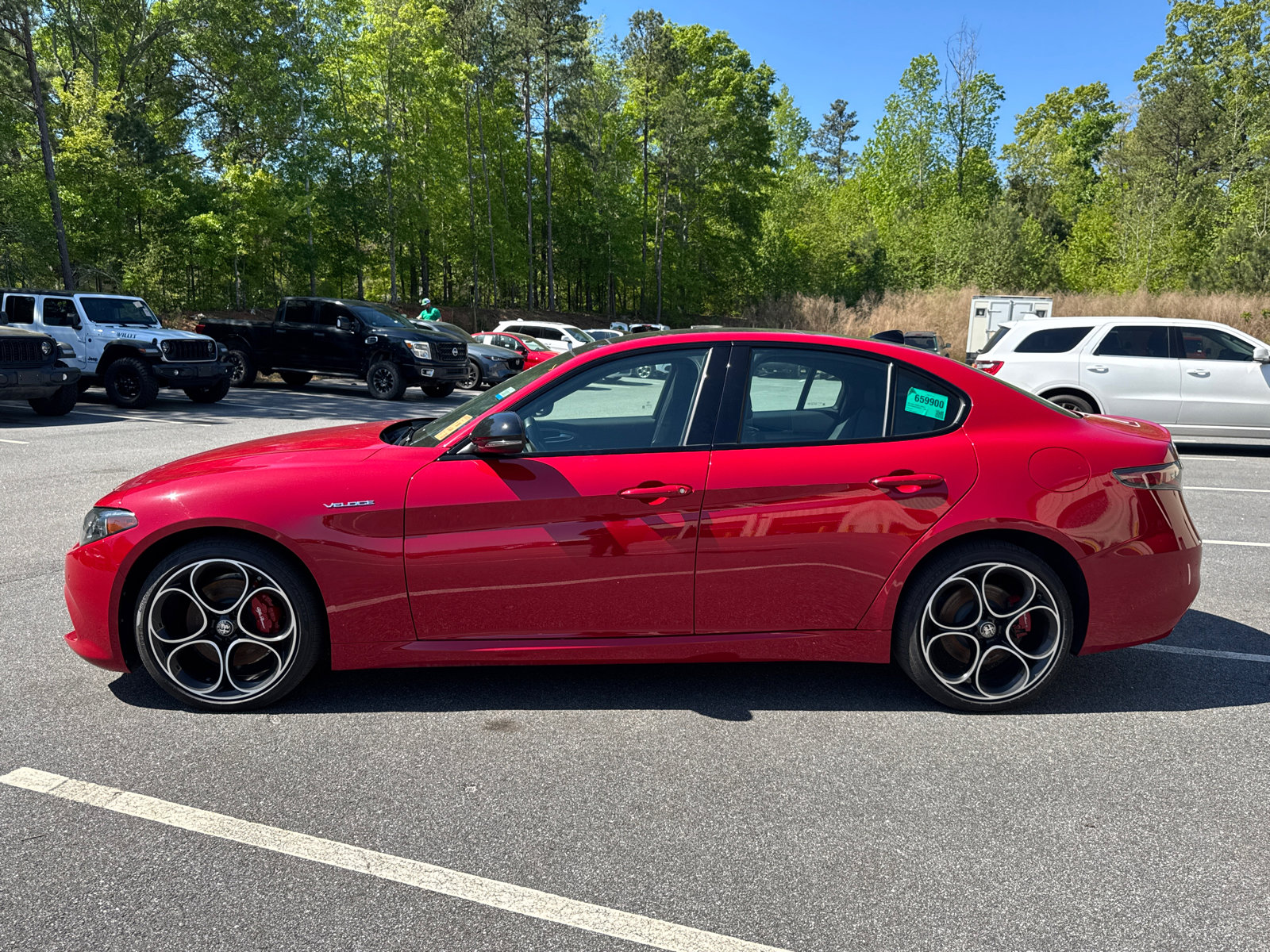 Used 2024 Alfa Romeo Giulia Veloce image 8