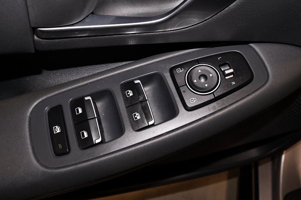 Used 2020 Hyundai Sonata SEL Plus image 12