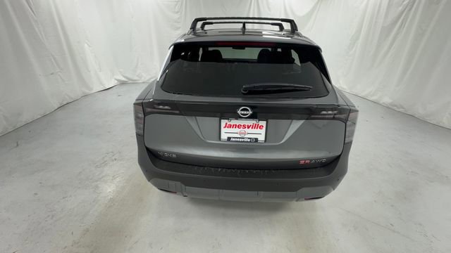 New 2026 Nissan Kicks SR w/ Cold Weather Package AWD/4WD image 4
