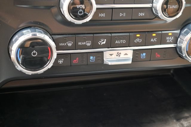 Used 2023 Ford F450 Lariat w/ Lariat Ultimate Package AWD/4WD image 5