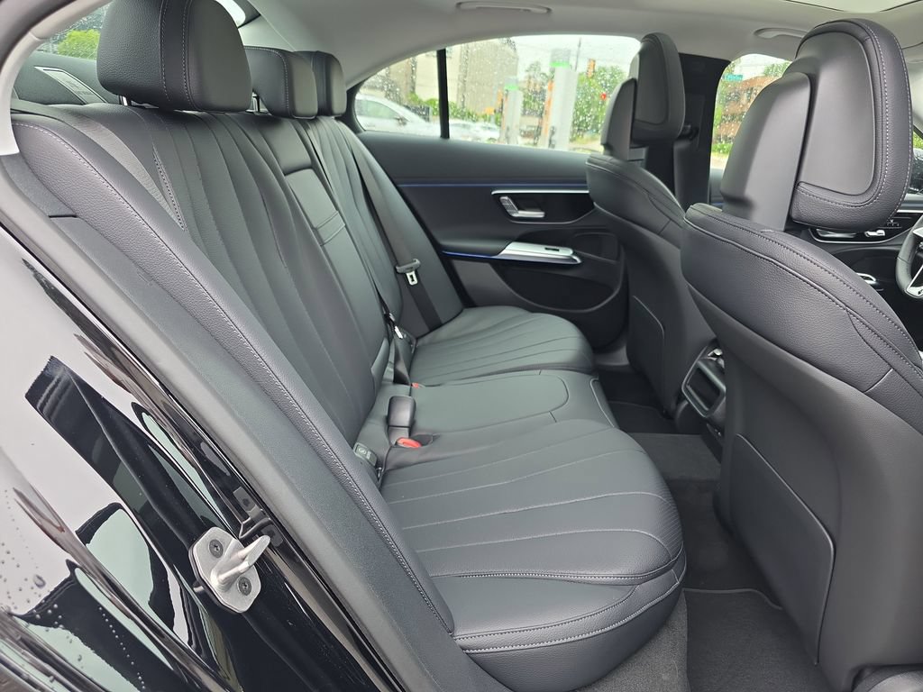 New 2026 Mercedes-Benz E 350 4MATIC Sedan image 15