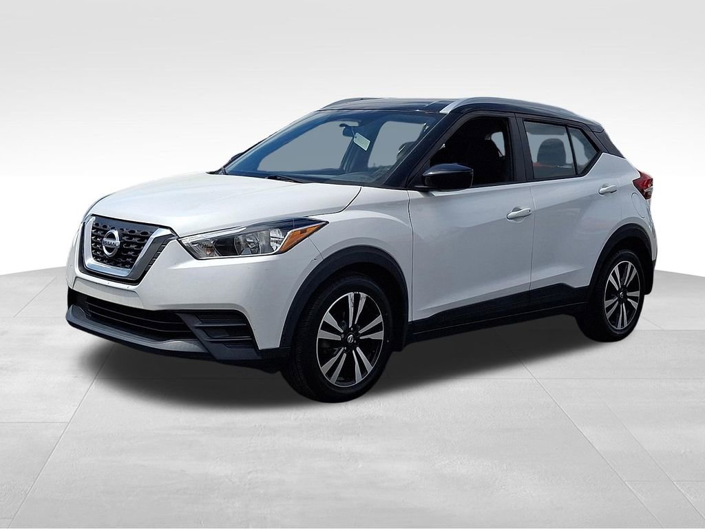 Used 2018 Nissan Kicks SV image 3