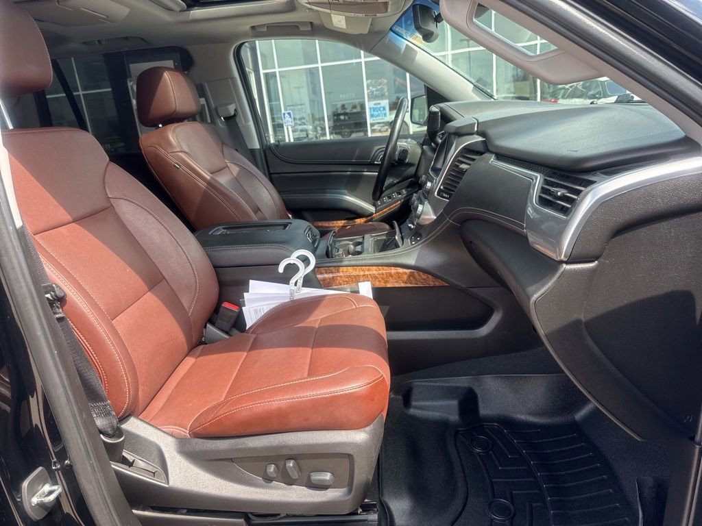 Used 2019 Chevrolet Tahoe Premier w/ Premier Plus Edition AWD/4WD image 33