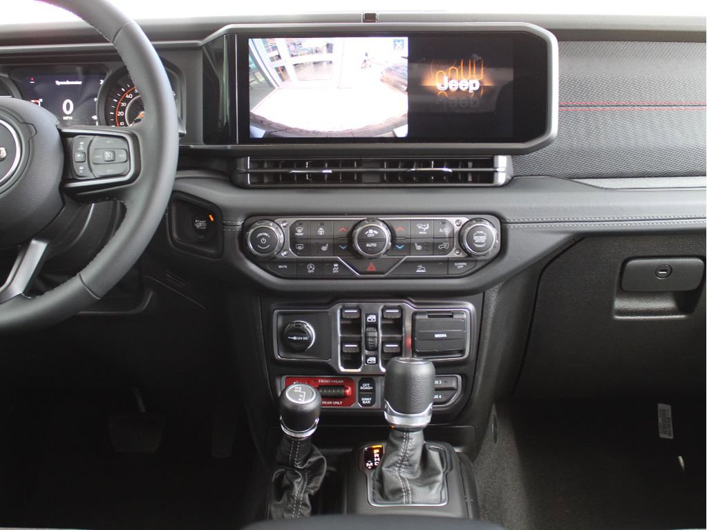 New 2026 Jeep Wrangler Unlimited Rubicon AWD/4WD image 17