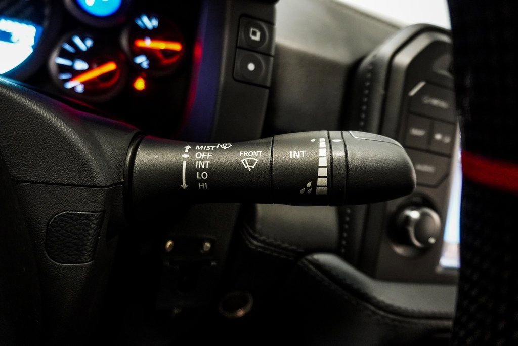 Used 2017 Nissan GT-R Premium AWD/4WD image 33