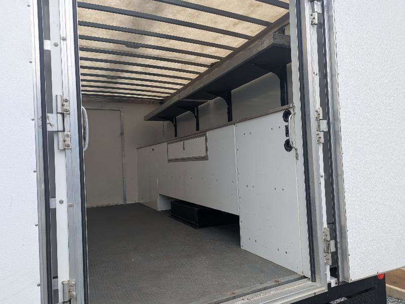 Used 2023 Chevrolet Express 4500 w/ Power Convenience Package RWD image 12