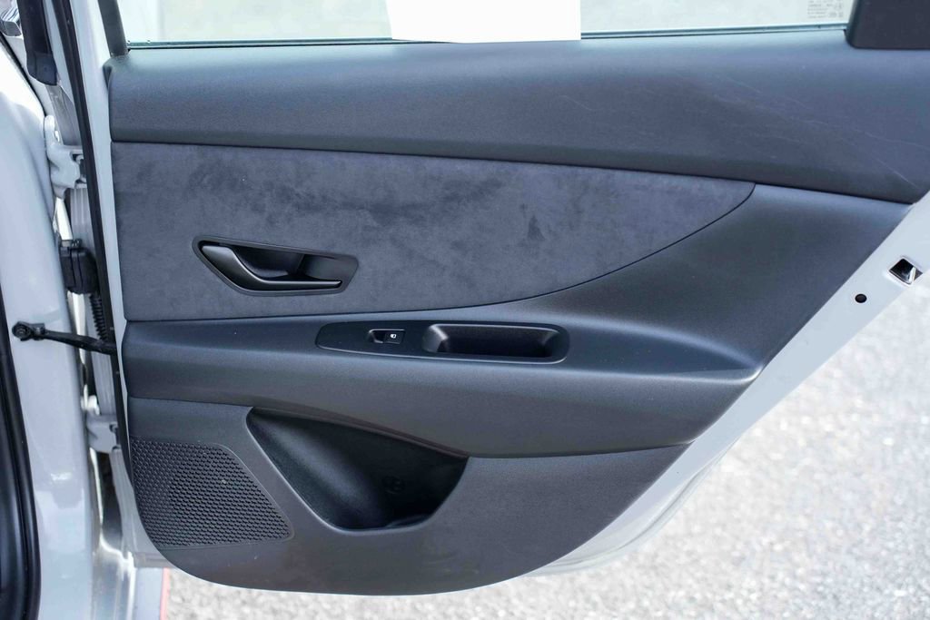 Used 2025 Hyundai Elantra N image 22