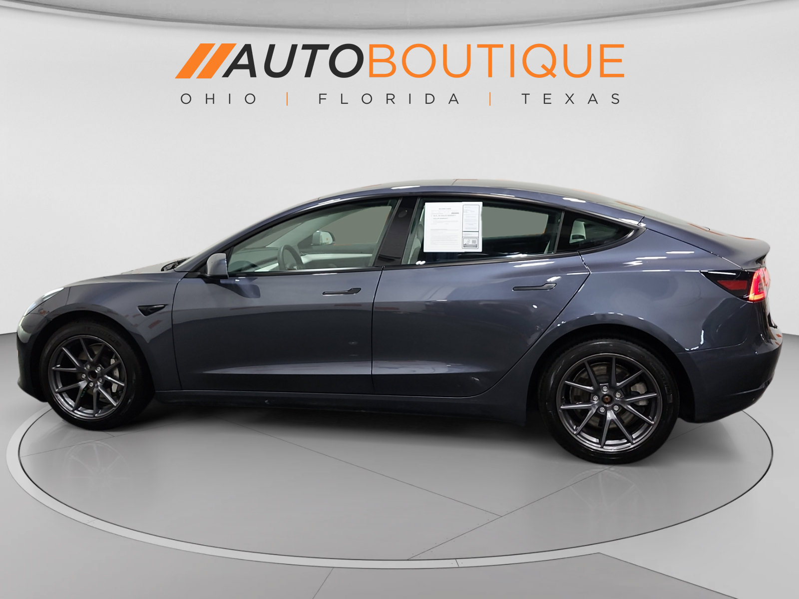 Used 2023 Tesla Model 3 Standard Range RWD image 2
