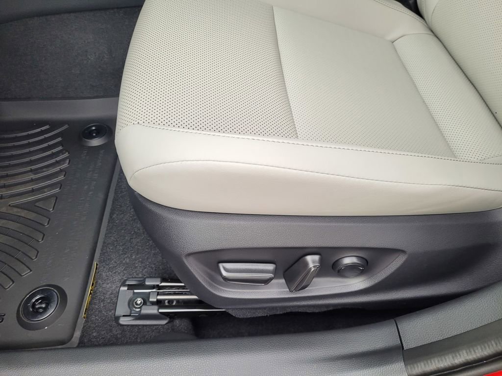 New 2026 Toyota Prius XLE image 12