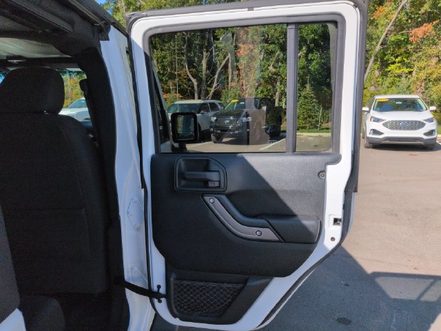 Used 2018 Jeep Wrangler Unlimited Sport S AWD/4WD image 17