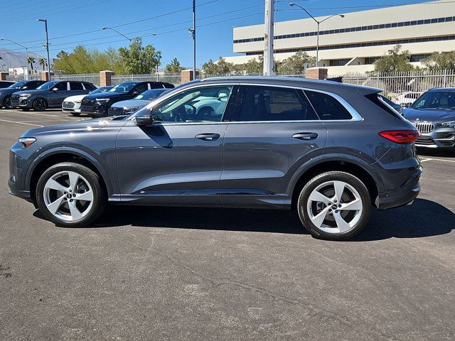 Certified 2025 Audi Q5 Premium Plus w/ Premium Plus image 9